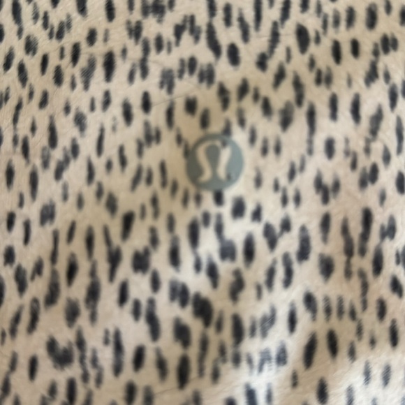 Cropped workout leggings. - Picture 4 of 4